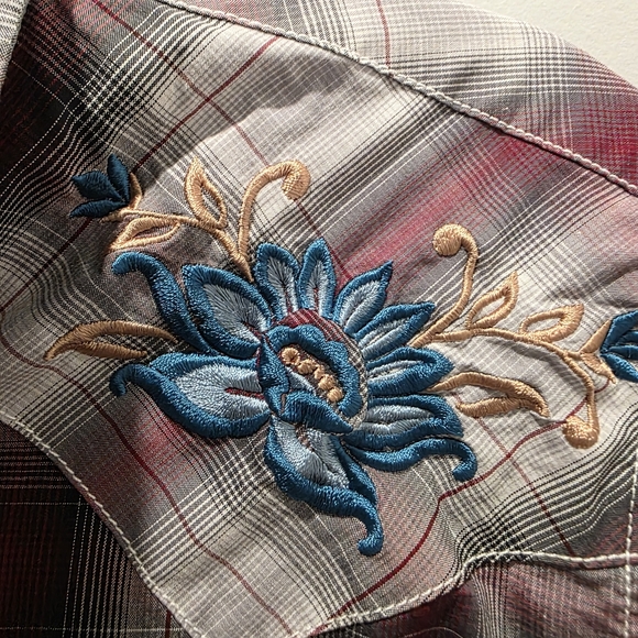 VTG Panhandle Shirt Women's Large‎ Plaid Button-Up Shirt with Floral Embroidery - Picture 3 of 10